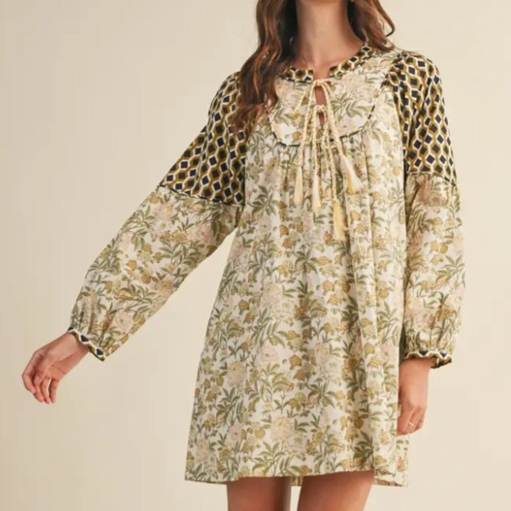 &Merci Floral Contrast Sleeve Mini Dress